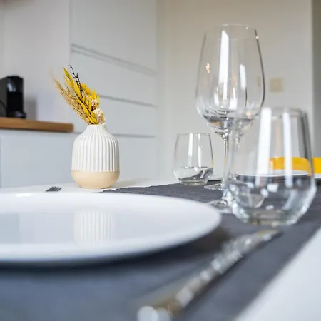 Yellow Two Appartamento Mons